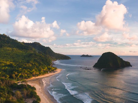 Enjoying the beach of Red Island